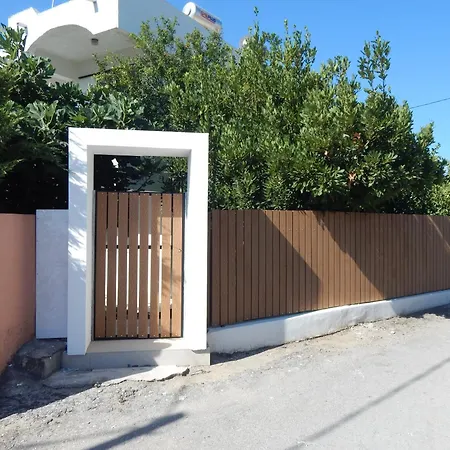 Hébergement de vacances Pervoli